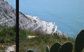 La Bianca Scogliera